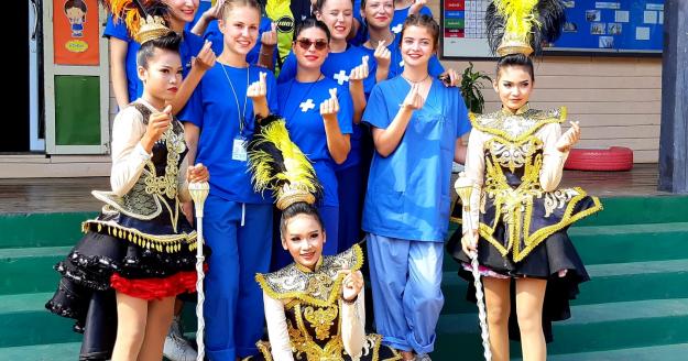 Studente verpleegkunde Valerie Staelens op stage in Thailand